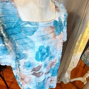 Chicos Floral Shirt Teal & White Short Sleeve Ruffled Womens Blouse Size 8 NWT